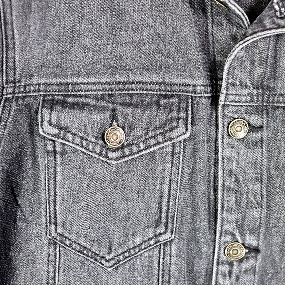 Beetlejuice Cakeworthy Jean Jacket Dark Grey Wash Denim Size Medium 100% Cotton - Picture 6 of 16